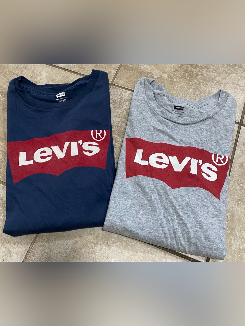 Levi’s Graphic Tee 3-Piece Lot Bundle Batwing Logo & "Be The Growth" Size S